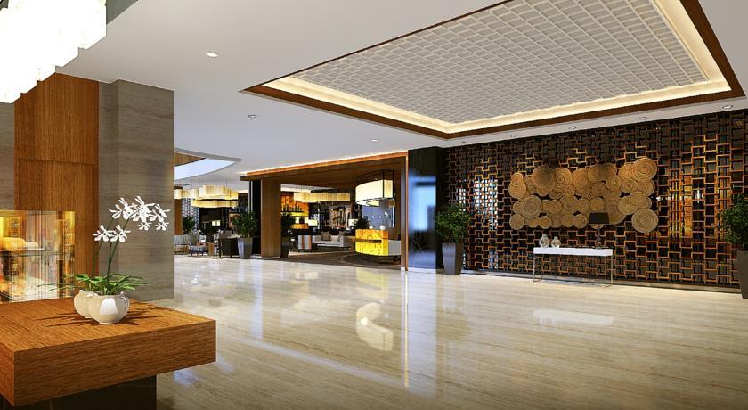 Golden City Hotel And Convention Center - Chse Certified Semarang Exteriér fotografie