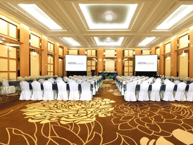 Golden City Hotel And Convention Center - Chse Certified Semarang Exteriér fotografie