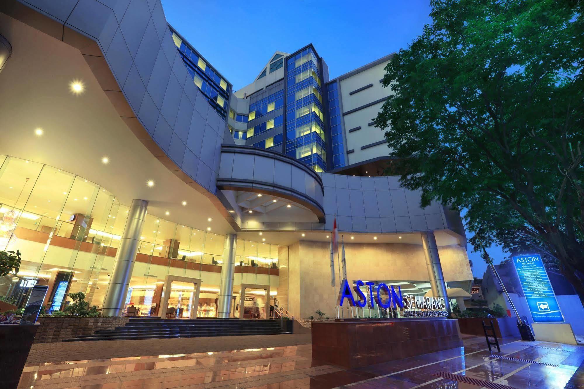 Golden City Hotel And Convention Center - Chse Certified Semarang Exteriér fotografie